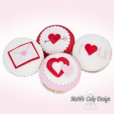 8 Valentine Cupcakes